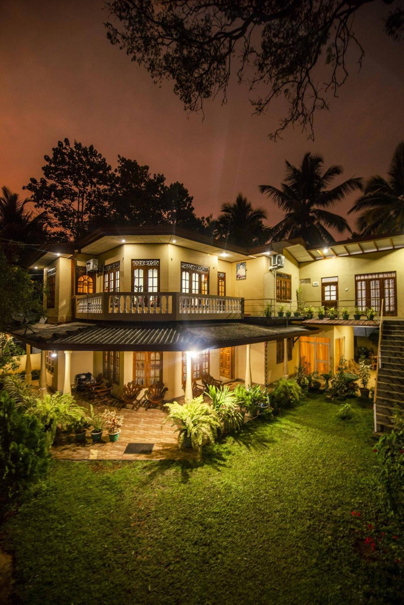 Wildlife Safari House Hotel Udawalawe Buitenkant foto