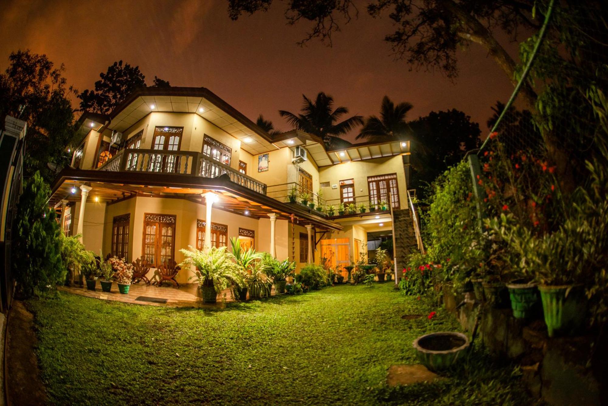 Wildlife Safari House Hotel Udawalawe Buitenkant foto
